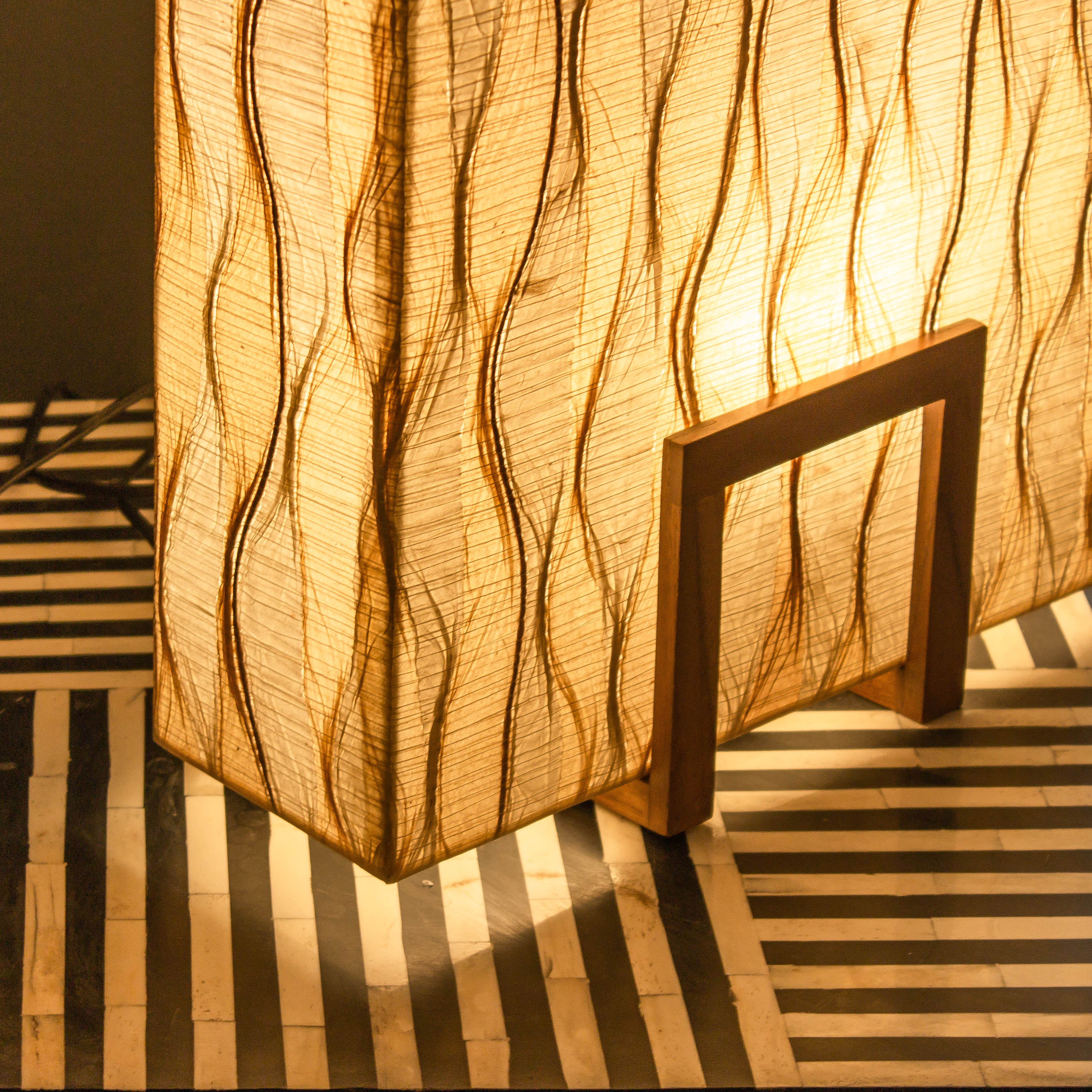 Un-Block Woven Table Lamp