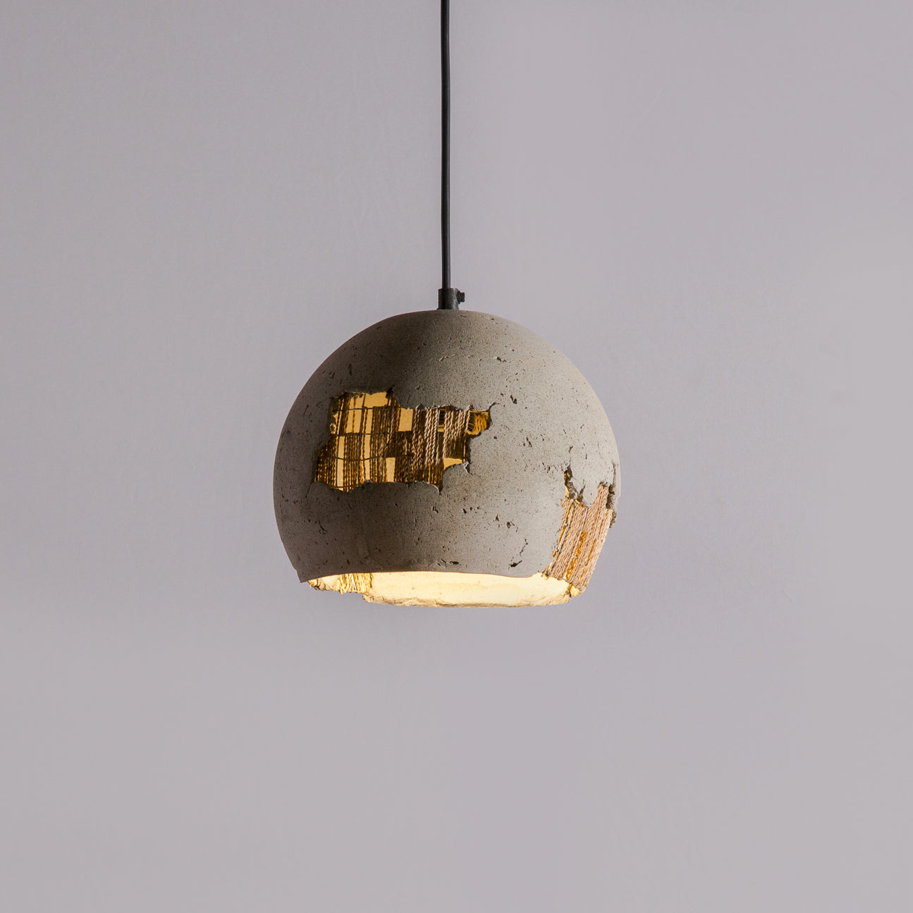 Orb Pendant Lamp with Banana Rope Mesh