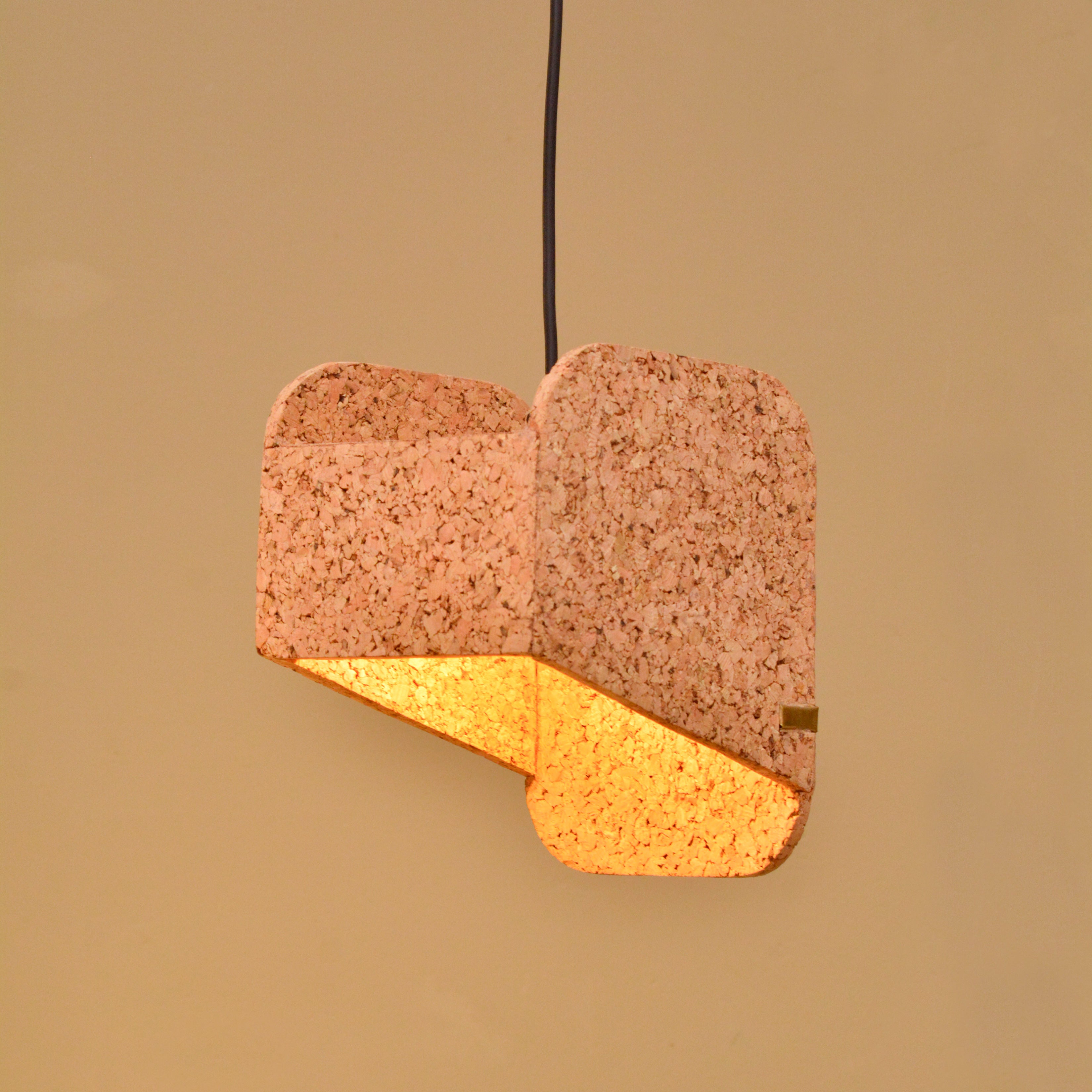 Jude Sliced Pendant Lamp (Dark Cork)