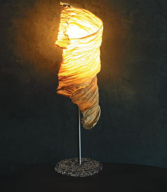 Leaf Curl Table Lamp