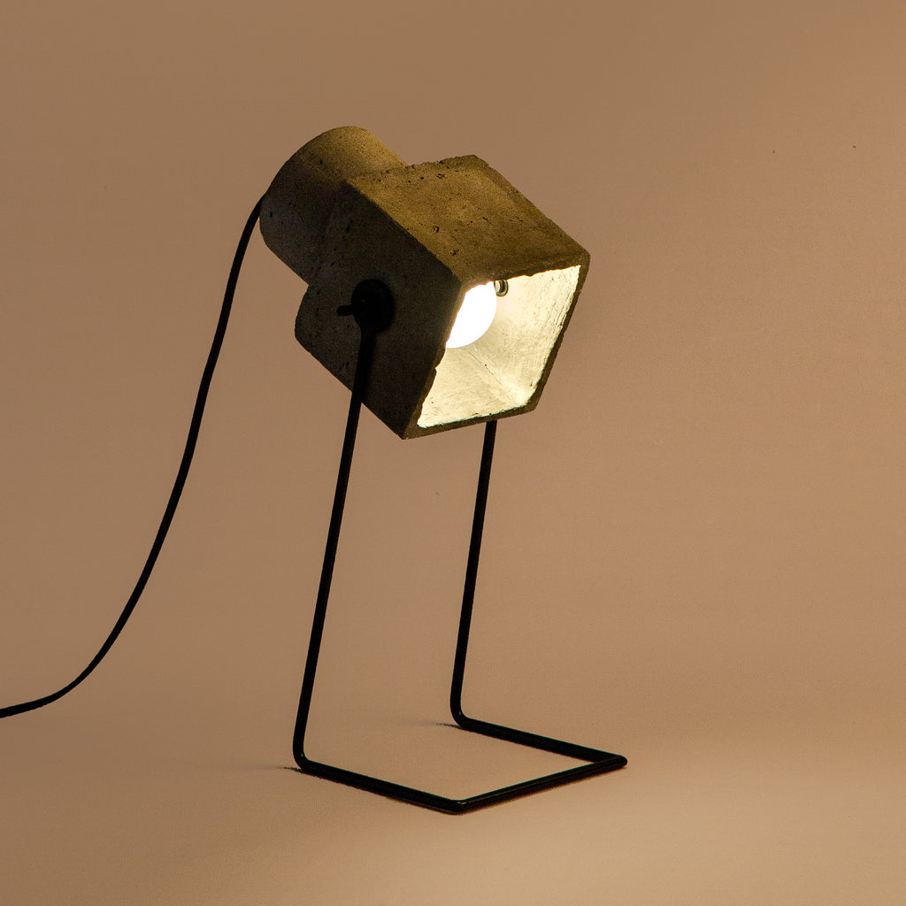 Cubiturn Sleek Table Lamp